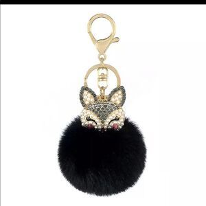BLACK CRYSTAL/PEARL FOX POMPOM KEYCHA…